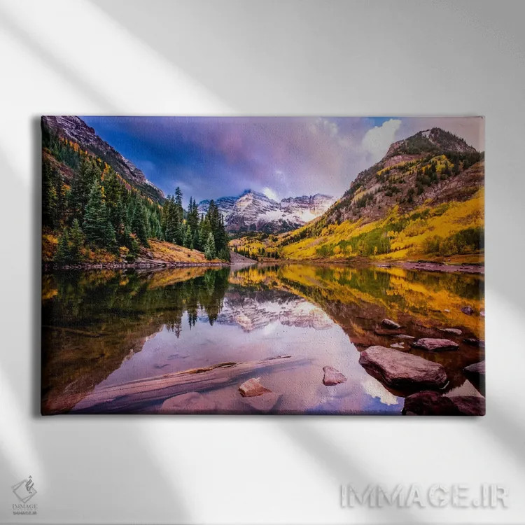 تابلو قلههای مارون (کوههای معروف در آمریکا) اثر دن بالارد - نمای روبهرو روی دیوار