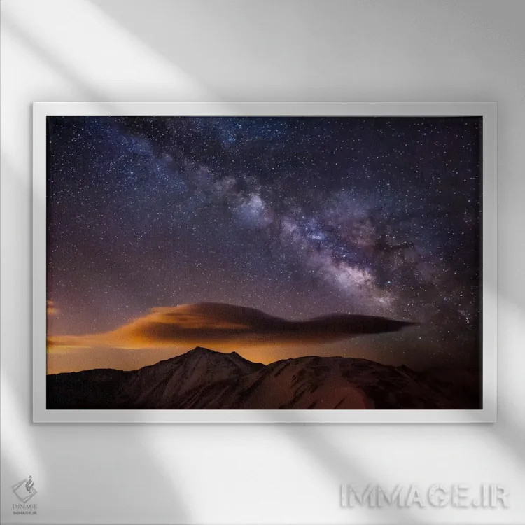 تابلو راه شیری بر فراز رشتهکوه راکی اثر دن بالارد - نمای قابدار سفید