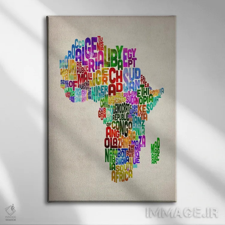 تابلو نقشه تایپوگرافیک آفریقا ۲ اثر مایکل تامپست - نمای روبهرو روی دیوار