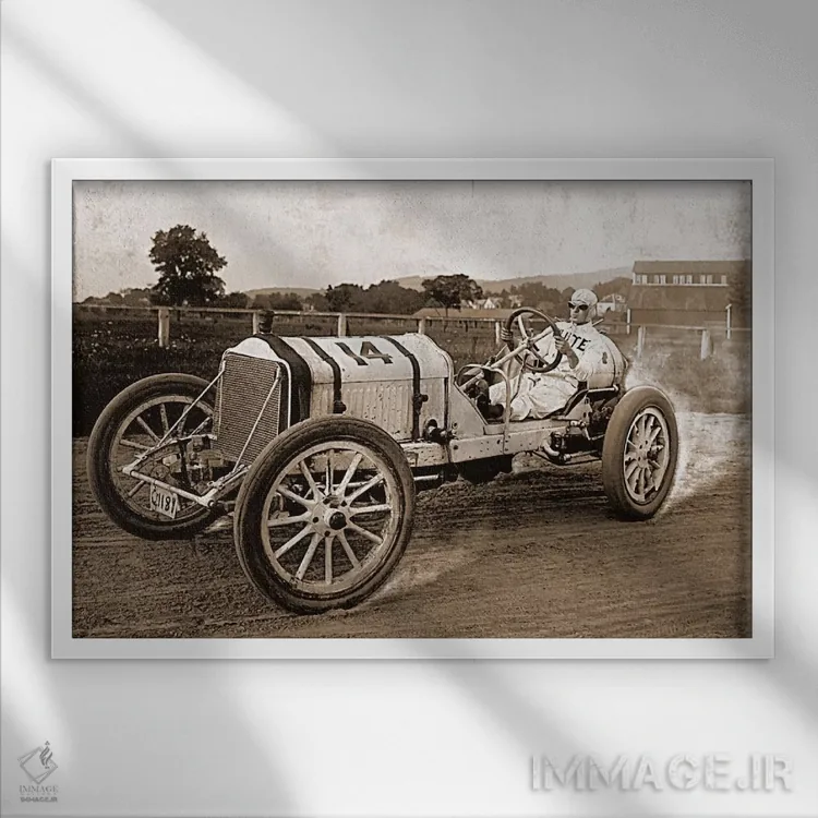 تابلو خودروی مسابقهای قدیمی (عکس وینتیج) اثر هنرمند ناشناس - نمای قابدار سفید
