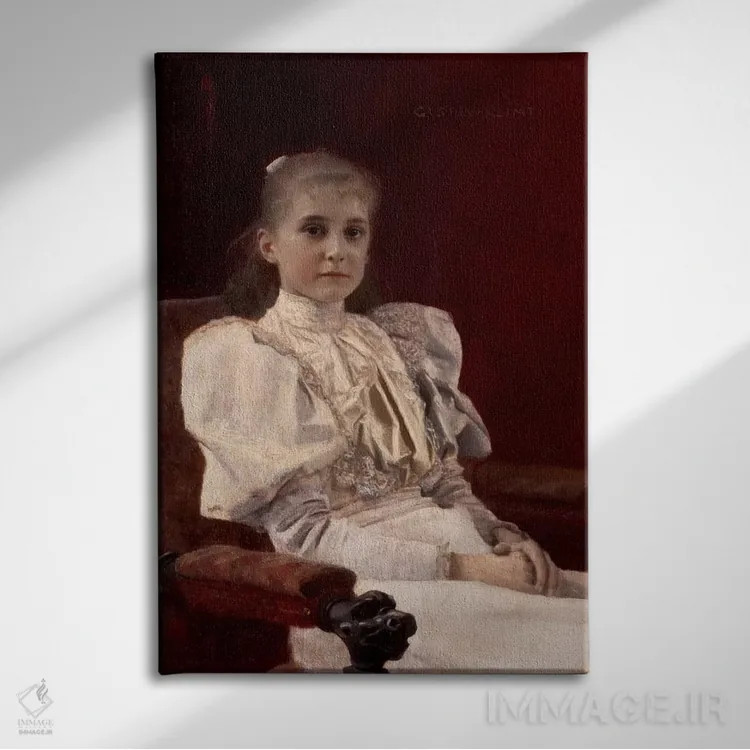 تابلو دختر جوان نشسته اثر گوستاو کلیمت - نمای روبهرو روی دیوار