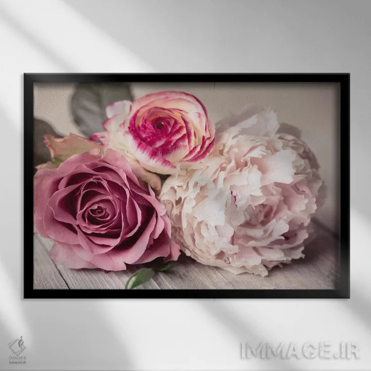 تابلو دستهگل اثر سیمپوزیوم دیزاین (استودیوی طراحی) - نمای قابدار مشکی