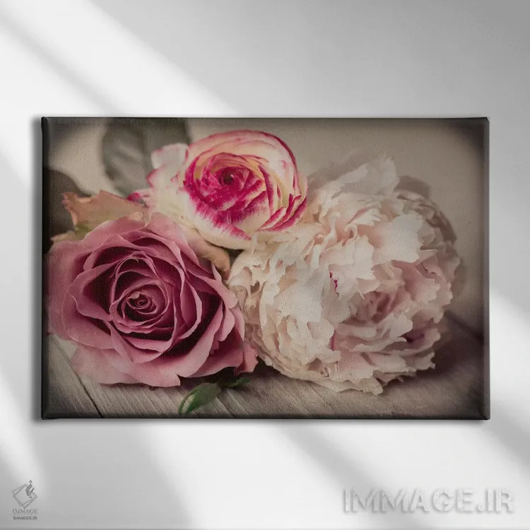 تابلو دستهگل ۲ اثر سیمپوزیوم دیزاین (استودیوی طراحی) - نمای روبهرو روی دیوار