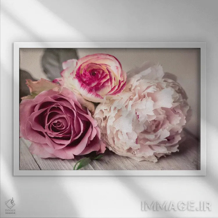 تابلو دستهگل اثر سیمپوزیوم دیزاین (استودیوی طراحی) - نمای قابدار سفید