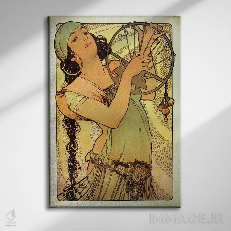 تابلو سالومه (شخصیت تاریخی/افسانهای) اثر آلفونس موخا (هنرمند آرت نووی چک) - نمای روبهرو روی دیوار