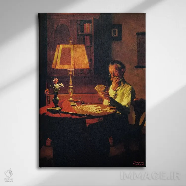 تابلو مرد در حال بازی ورق با نور چراغ اثر نورمن راکول - نمای روبهرو روی دیوار