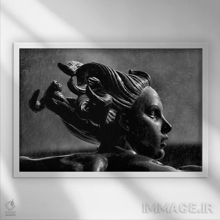 تابلو مجسمهای در لندن اثر هنرمند ناشناس - نمای قابدار سفید