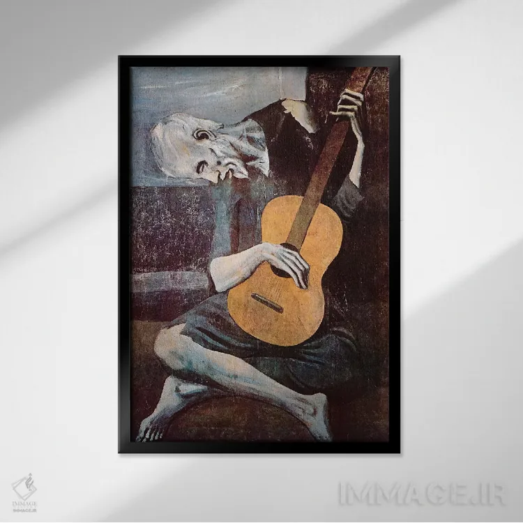 تابلو گیتاریست پیر اثر پابلو پیکاسو - نمای قابدار مشکی