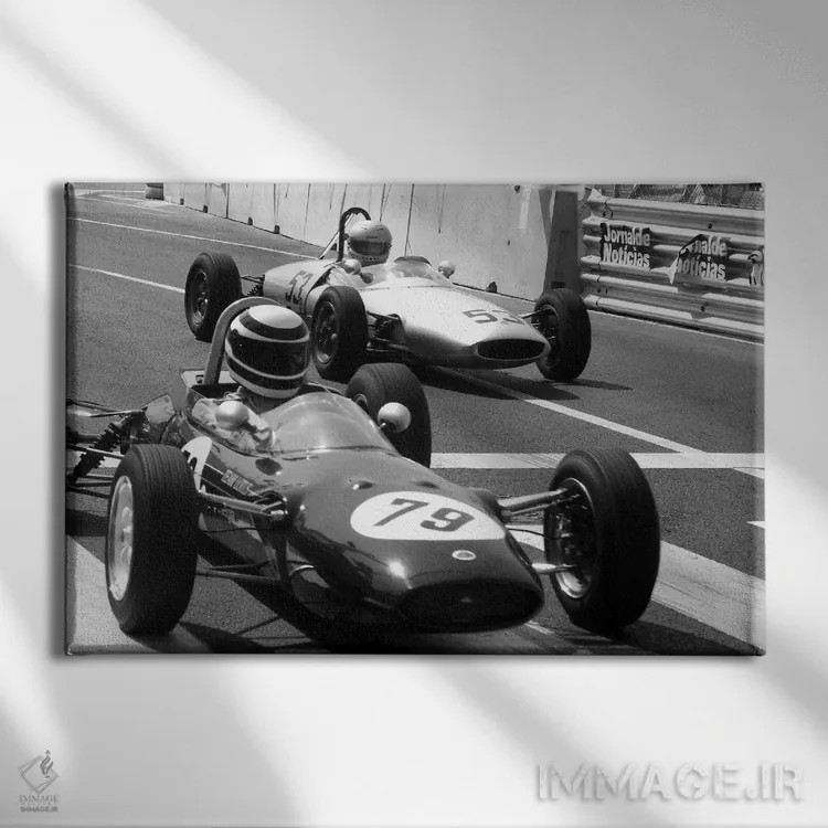 تابلو مسابقهٔ فرمول یک کلاسیک اثر هنرمند ناشناس - نمای روبهرو روی دیوار