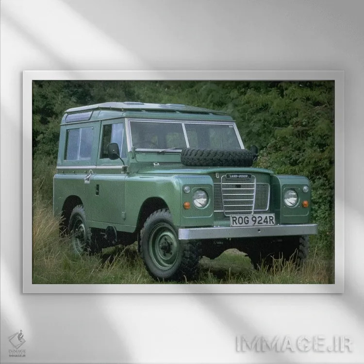 تابلو لندرور سری ۳ اثر هنرمند ناشناس - نمای قابدار سفید