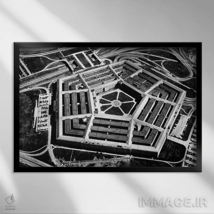 تابلو پنتاگون (ساختمان وزارت دفاع آمریکا) اثر هنرمند ناشناس - نمای قابدار مشکی