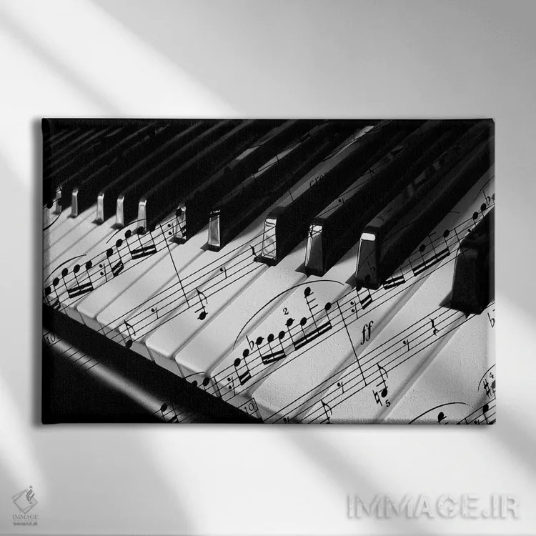 تابلو پیانو اثر هنرمند ناشناس - نمای روبهرو روی دیوار