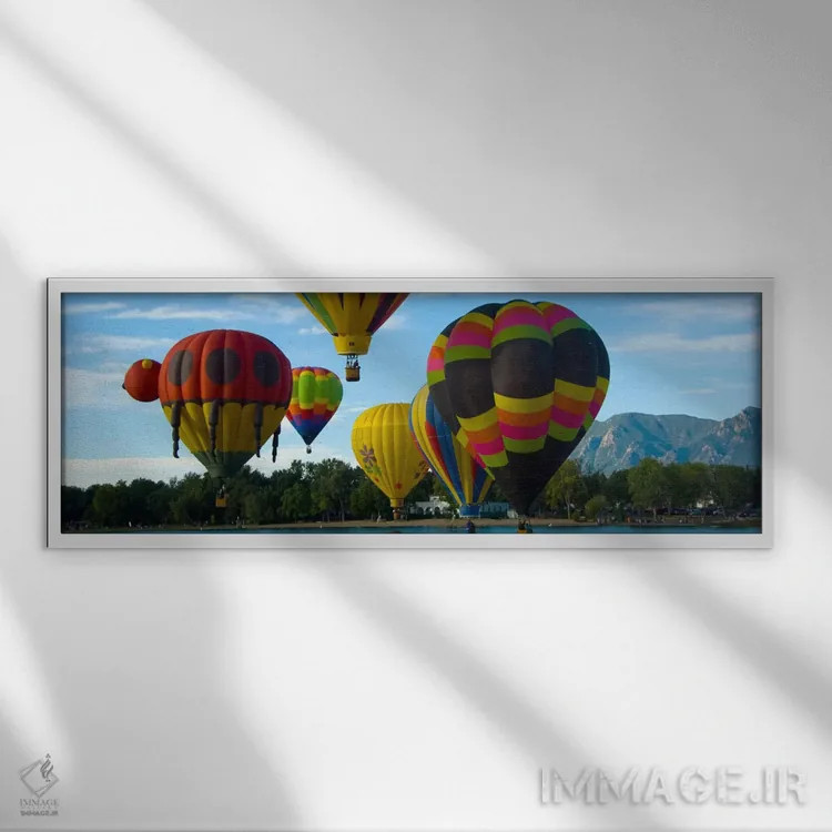 تابلو نمای پانورامای آسماننمای کلرادو اسپرینگز (مسابقه بالن هوایی) اثر هنرمند ناشناس - نمای قابدار سفید