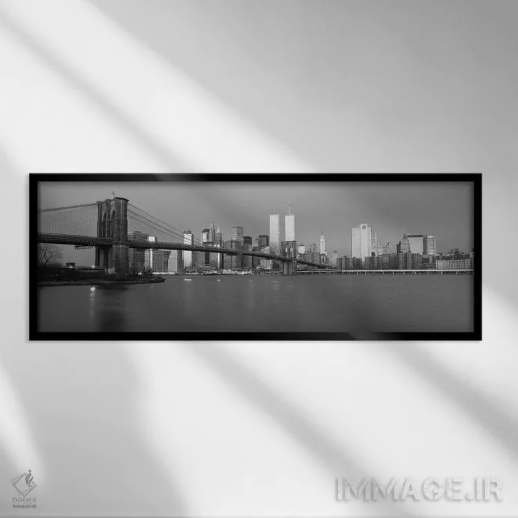 تابلو منظرهٔ گستردهٔ آسماننمای نیویورک (سیاه و سفید) اثر هنرمند ناشناس - نمای قابدار مشکی
