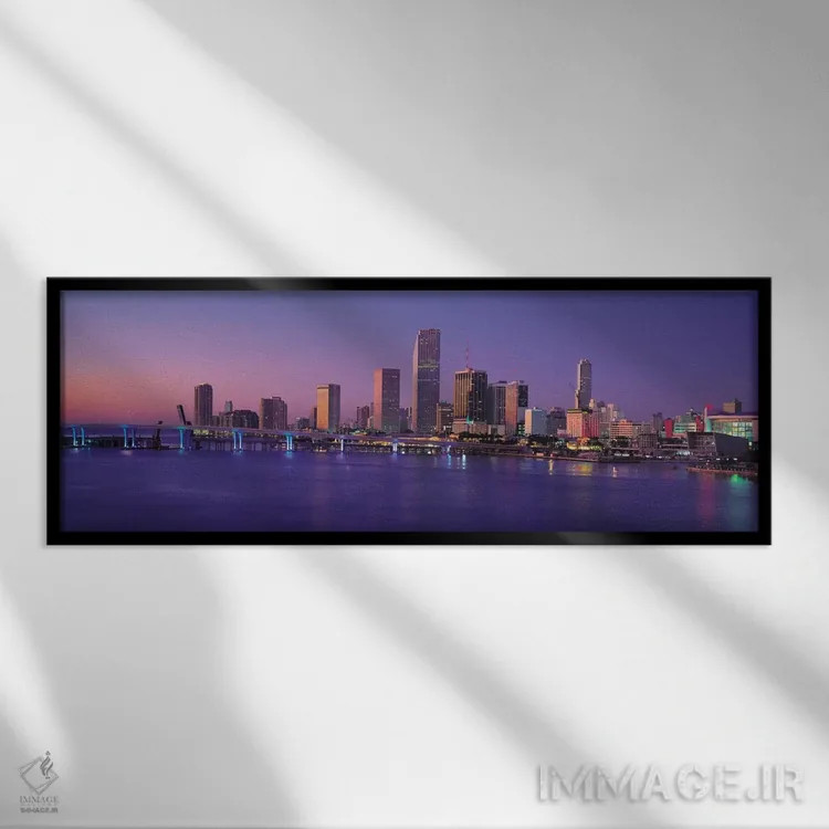 تابلو منظرهٔ گستردهٔ آسماننمای میامی (عصر) اثر هنرمند ناشناس - نمای قابدار مشکی