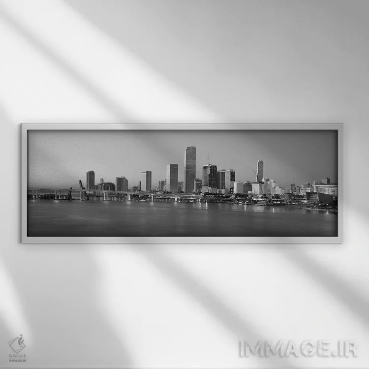 تابلو منظرهٔ گستردهٔ آسماننمای میامی (سیاه و سفید) اثر هنرمند ناشناس - نمای قابدار سفید