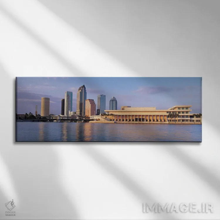 تابلو منظرهٔ گستردهٔ آسماننمای تمپا (عصر) اثر هنرمند ناشناس - نمای روبهرو روی دیوار
