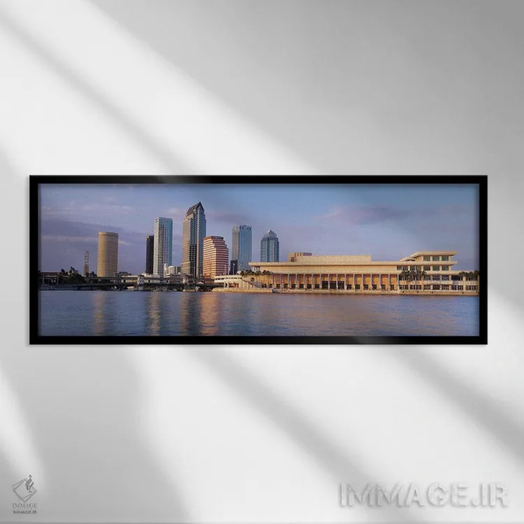 تابلو منظرهٔ گستردهٔ آسماننمای تمپا (عصر) اثر هنرمند ناشناس - نمای قابدار مشکی