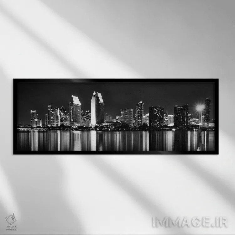 تابلو منظرهٔ گستردهٔ آسماننمای سندیگو (سیاه و سفید) اثر هنرمند ناشناس - نمای قابدار مشکی