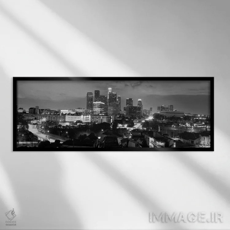 تابلو منظرهٔ گستردهٔ آسماننمای لسآنجلس (سیاه و سفید) اثر هنرمند ناشناس - نمای قابدار مشکی