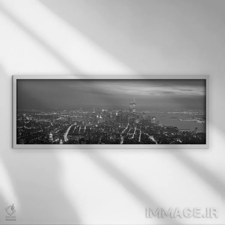 تابلو منظرهٔ گستردهٔ آسماننمای نیویورک (سیاه و سفید) اثر هنرمند ناشناس - نمای قابدار سفید