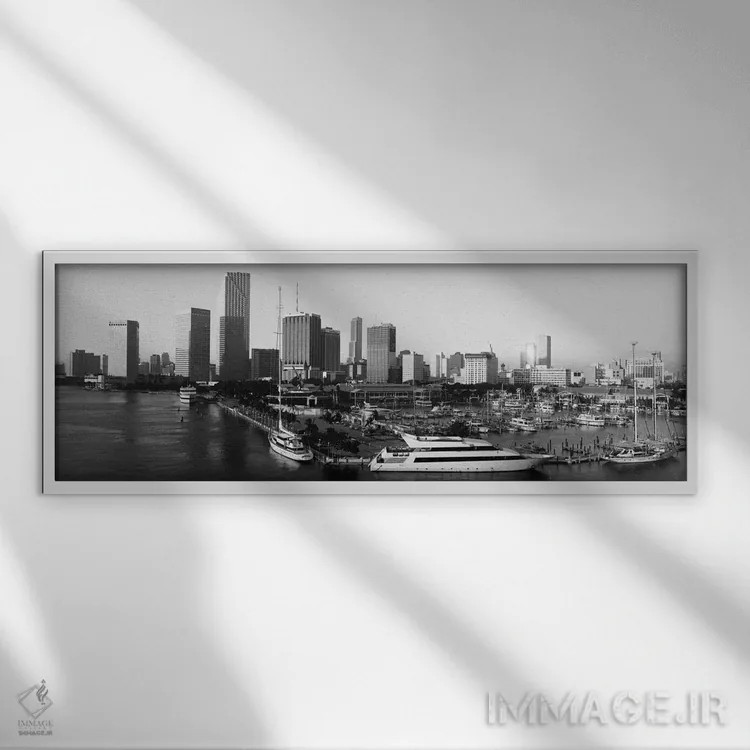 تابلو منظرهٔ گستردهٔ آسماننمای میامی (سیاه و سفید) اثر هنرمند ناشناس - نمای قابدار سفید