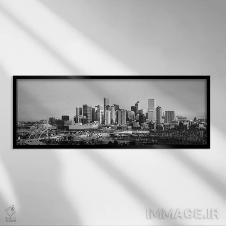 تابلو منظرهٔ گستردهٔ آسماننمای دنور (سیاه و سفید) اثر هنرمند ناشناس - نمای قابدار مشکی