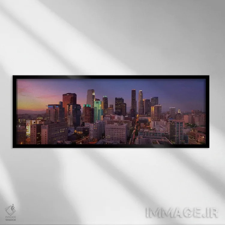 تابلو منظرهٔ گستردهٔ آسماننمای لسآنجلس (غروب) اثر هنرمند ناشناس - نمای قابدار مشکی