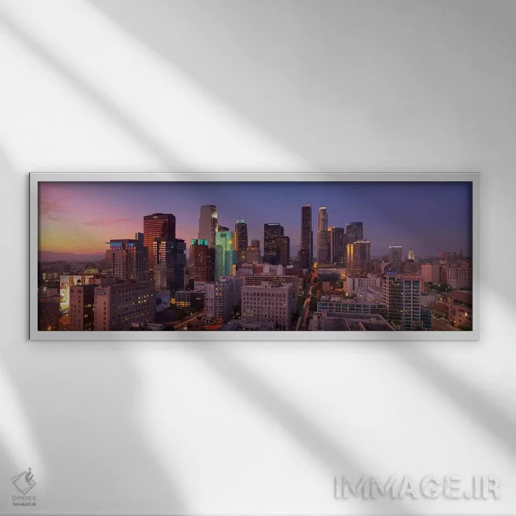 تابلو منظرهٔ گستردهٔ آسماننمای لسآنجلس (غروب) اثر هنرمند ناشناس - نمای قابدار سفید