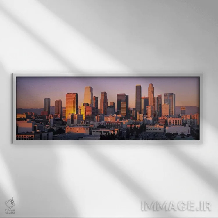 تابلو منظرهٔ گستردهٔ آسماننمای لسآنجلس (غروب) اثر هنرمند ناشناس - نمای قابدار سفید