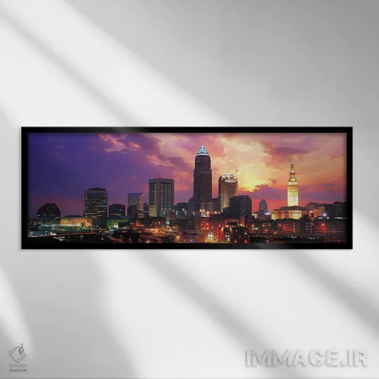 تابلو منظرهٔ گستردهٔ آسماننمای کلیولند (غروب) اثر هنرمند ناشناس - نمای قابدار مشکی
