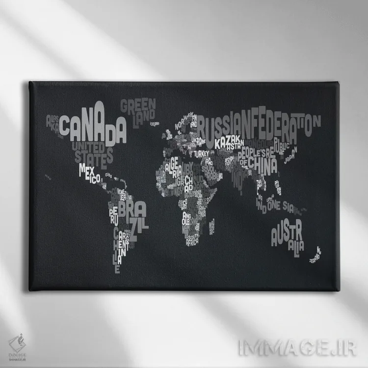تابلو نقشهٔ تایپوگرافی جهان ۷ اثر مایکل تامپست - نمای روبهرو روی دیوار