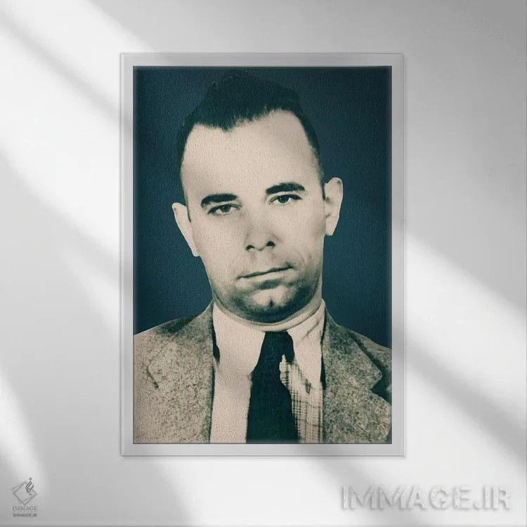 تابلو جان دیلینجر (۱۹۰۳–۱۹۳۴) – عکس بازداشت گنگستر اثر فایو بای فایو کالکتیو - نمای قابدار سفید