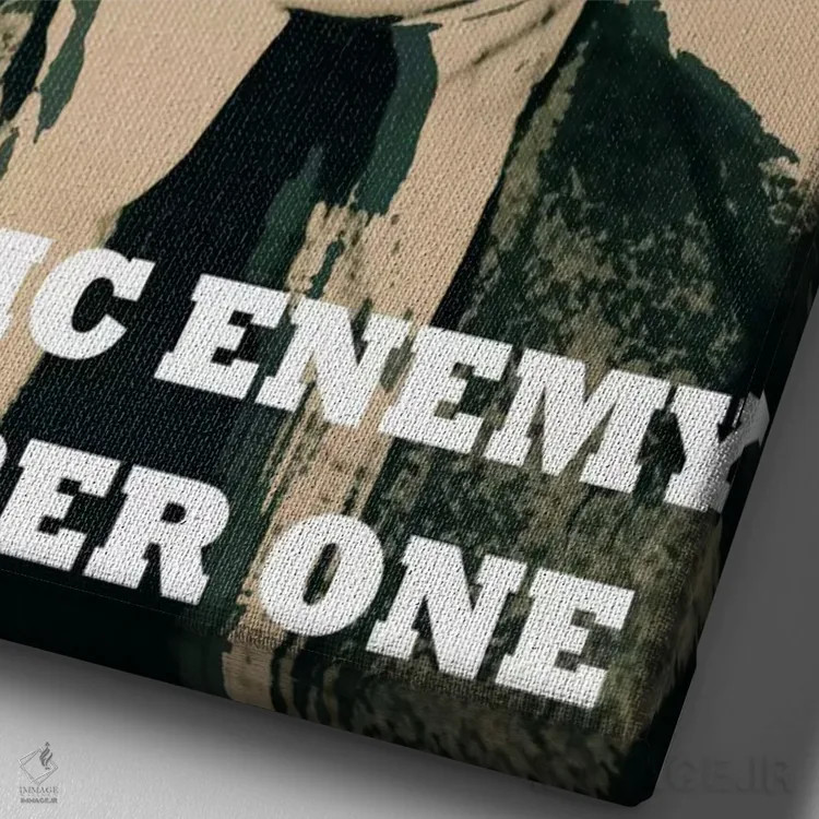 تابلو جان دیلینجر (۱۹۰۳–۱۹۳۴)؛ دشمن شماره ۱ اثر فایو بای فایو کالکتیو - نمای نزدیک بافت بوم