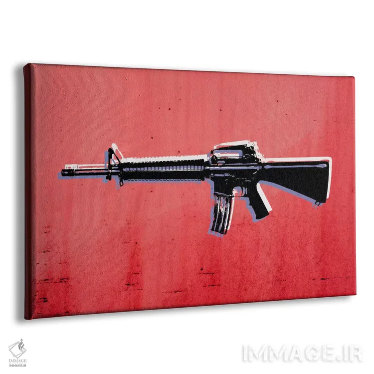 تابلو تفنگ تهاجمی M16 روی زمینه قرمز اثر مایکل تامپست - نمای پرسپکتیو محصول