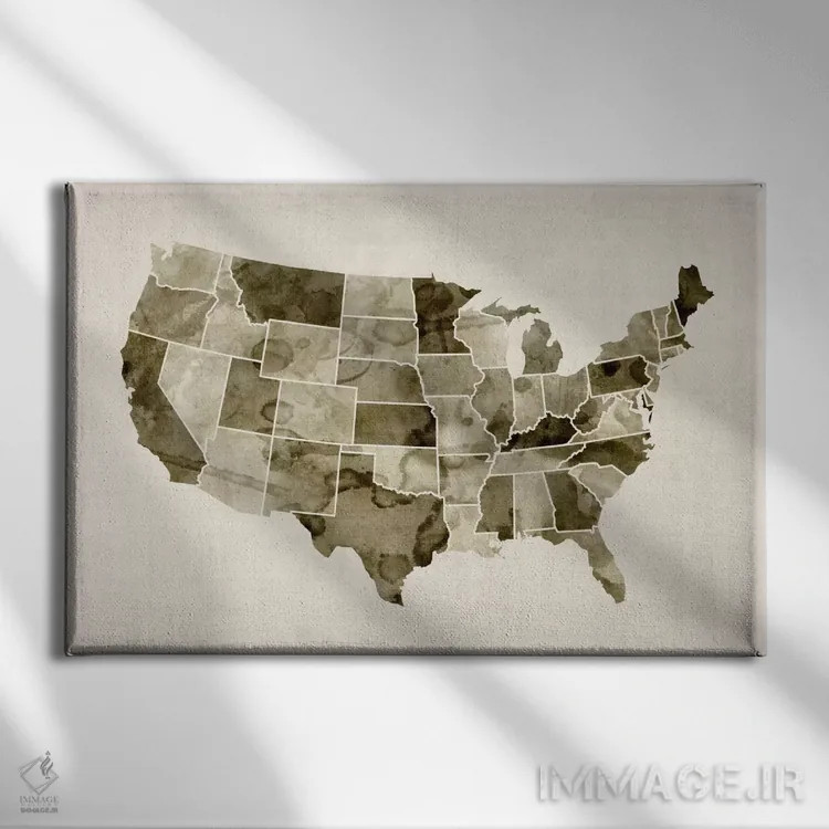 تابلو نقشهٔ ایالات متحده با آبرنگ ۲ اثر مایکل تامپست - نمای روبهرو روی دیوار