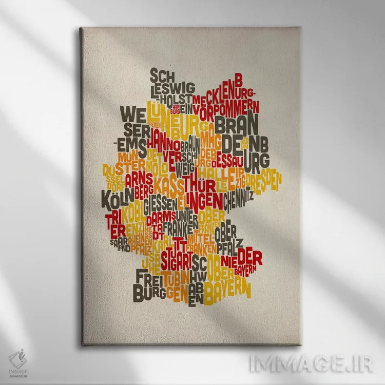 تابلو نقشهٔ متنی آلمان ۴ اثر مایکل تامپست - نمای روبهرو روی دیوار