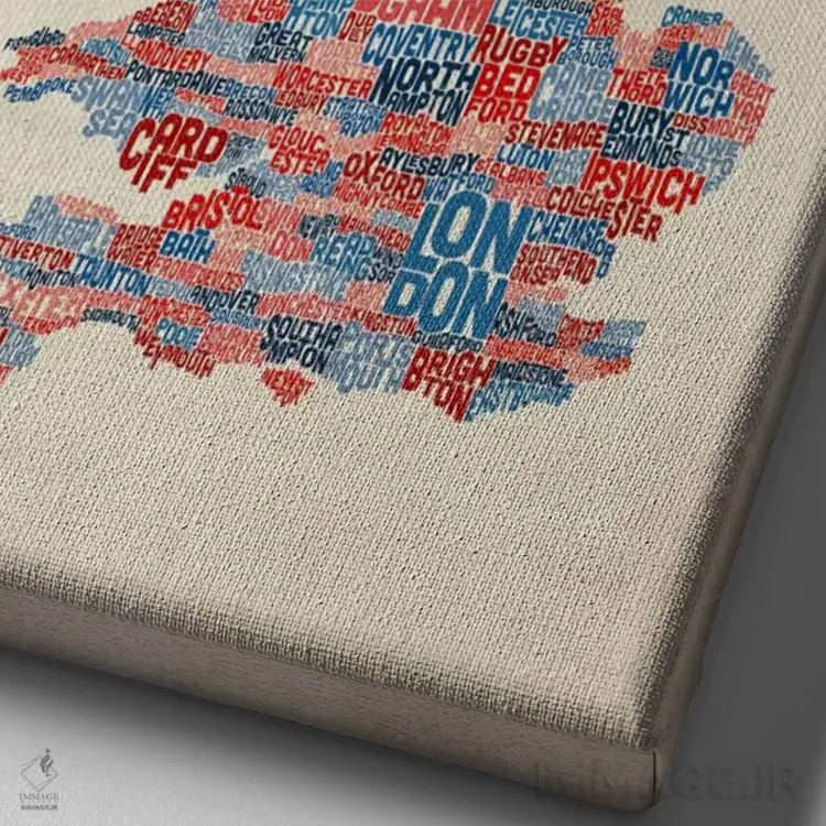 تابلو نقشهٔ متنی شهرهای بریتانیا و بریتانیای کبیر بر زمینهٔ سفید اثر مایکل تامپست - نمای نزدیک بافت بوم