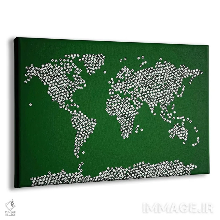 تابلو نقشهٔ جهان با توپهای فوتبال اثر مایکل تامپست - نمای پرسپکتیو محصول