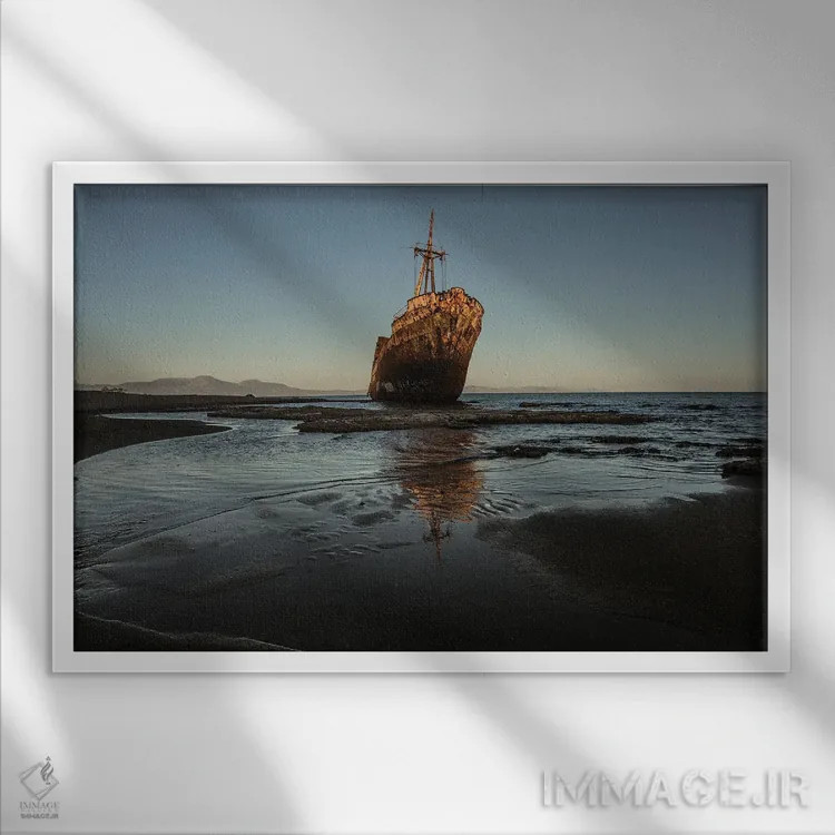 تابلو کشتی شبح اثر آنابل شابر - نمای قابدار سفید