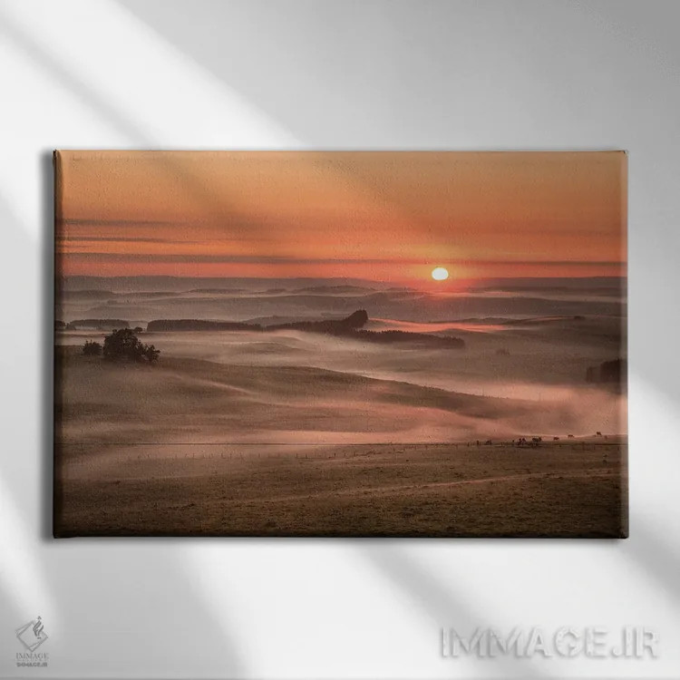 تابلو یک صبح مهآلود اثر آنابل شابر - نمای روبهرو روی دیوار