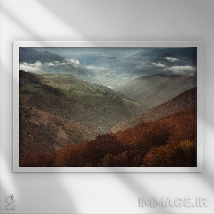 تابلو درهٔ مخفی اثر آنابل شابر - نمای قابدار سفید