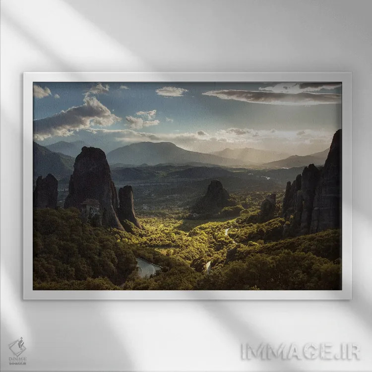 تابلو متئورا II (یونان) اثر آنابل شابر - نمای قابدار سفید