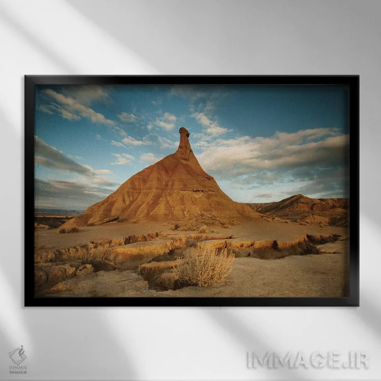تابلو بیابان باردناس رئالس (اسپانیا) اثر آنابل شابر - نمای قابدار مشکی