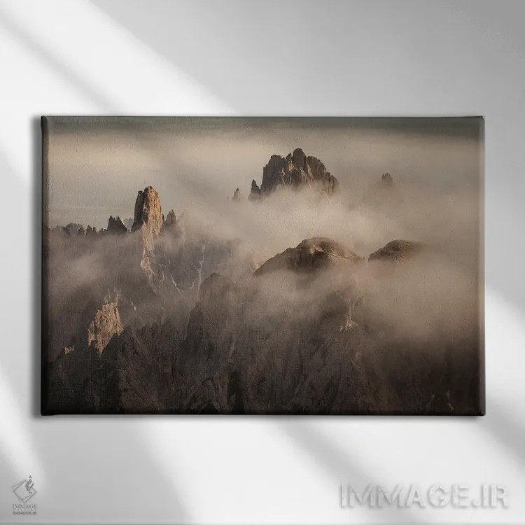 تابلو کوههای وحشی دولومیت در ایتالیا اثر آنابل شابر - نمای روبهرو روی دیوار