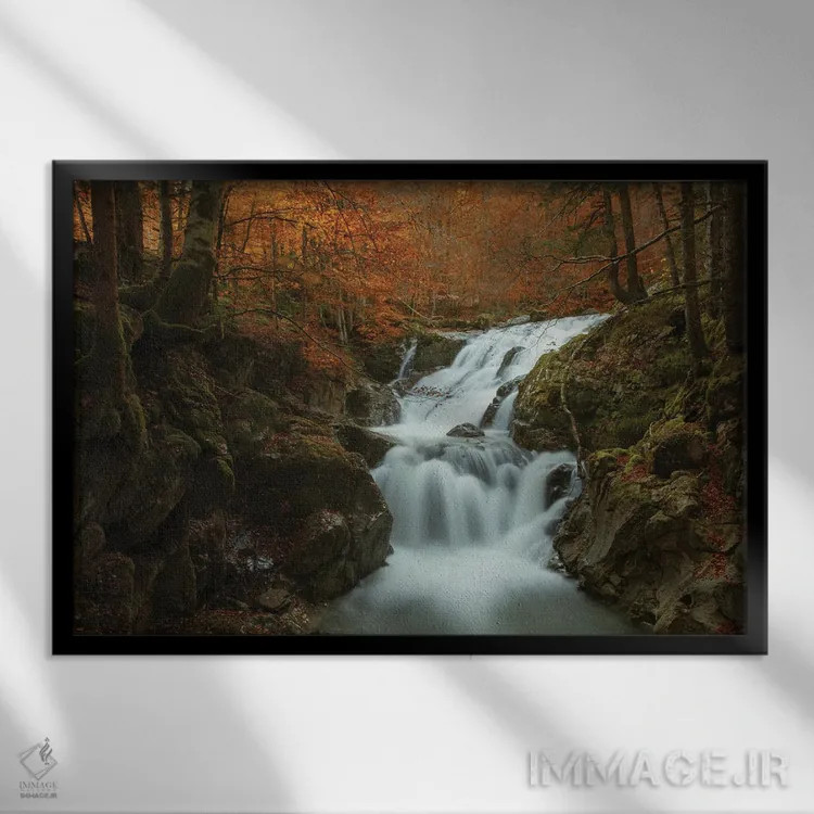 تابلو آبشار در پاییز اثر آنابل شابر - نمای قابدار مشکی