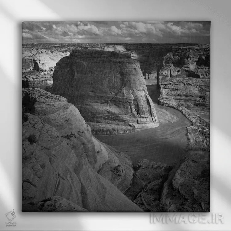 تابلو دره شلی (آریزونا) اثر انسل آدامز (عکاس طبیعت آمریکایی) - نمای روبهرو روی دیوار
