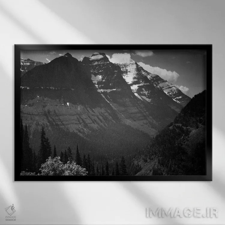 تابلو در پارک ملی گلیشر II اثر انسل آدامز (عکاس طبیعت آمریکایی) - نمای قابدار مشکی