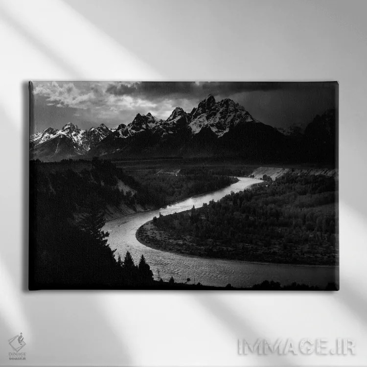 تابلو تیتونها (کوهستان تیتون) اثر انسل آدامز (عکاس طبیعت آمریکایی) - نمای روبهرو روی دیوار