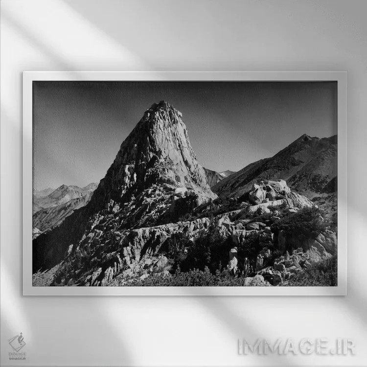 تابلو قله فین اثر انسل آدامز (عکاس طبیعت آمریکایی) - نمای قابدار سفید